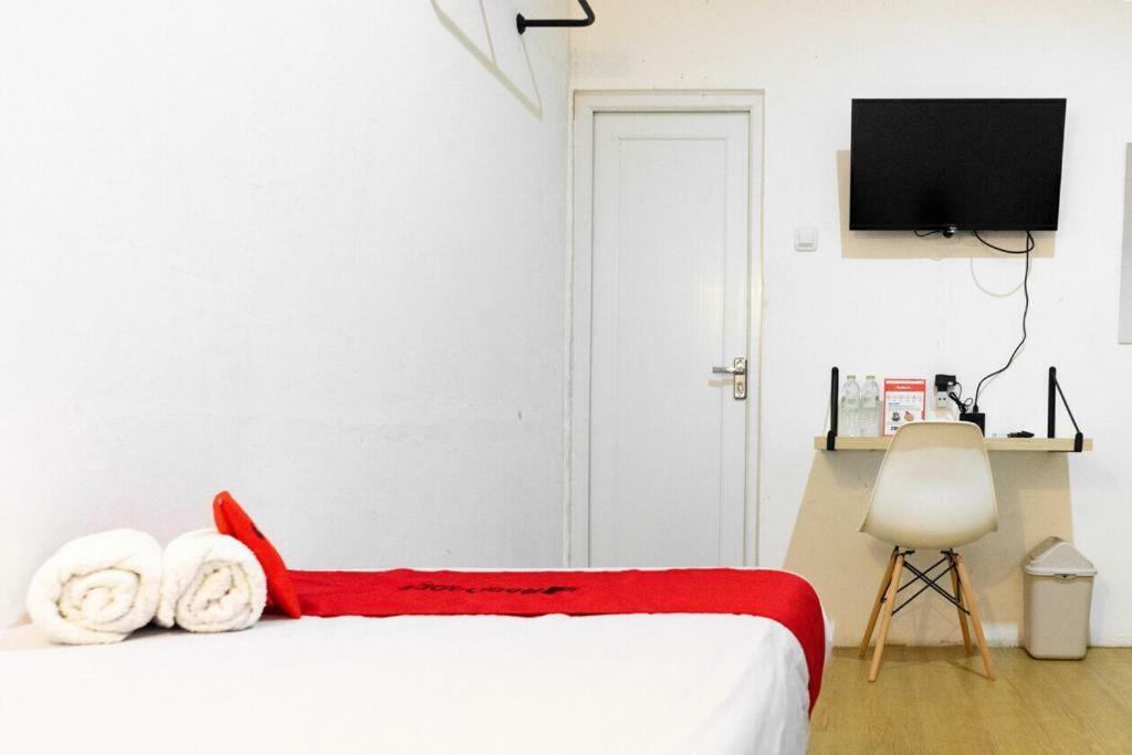 Fybed Aparthotel Semarang Exterior foto